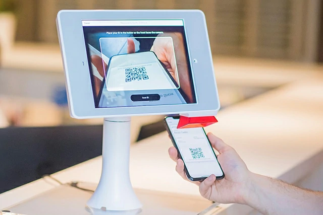 qr code payment scenes.webp